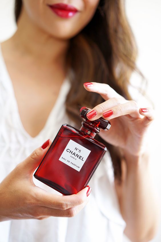 Chanel No5 Leau Red Limited Edition 100 Ml EDT Kadın Parfüm 